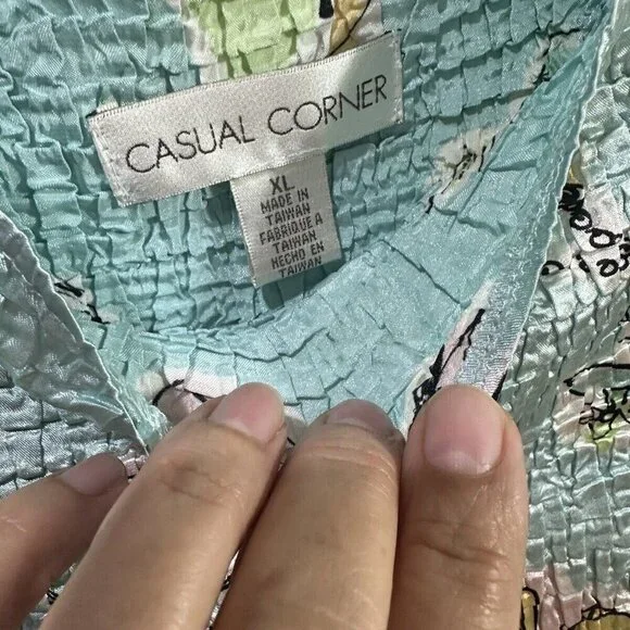 CASUAL CORNER ANNEX Women Stretch Crinkle Blue Floral Tank Top‎ Sleeveless SZ XL - Picture 3 of 5